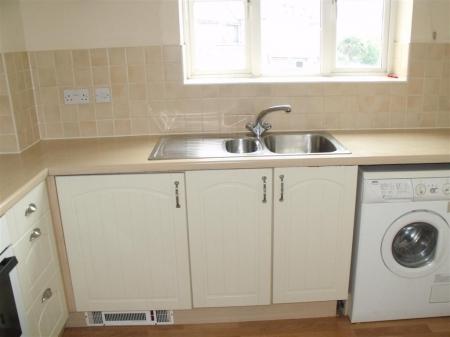 2 bedroom Flat to let in Demoiselle Crescent, Ravenswood, Ipswich, IP3