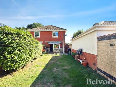 2 bedroom Semi-detached house to let in Largent Grove, Kesgrave, IP5