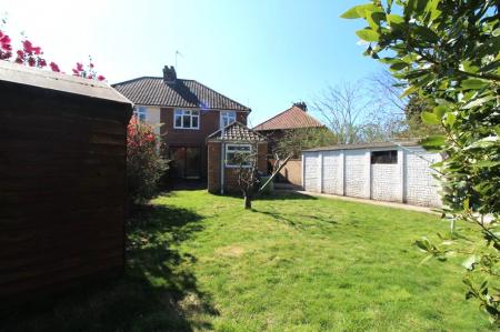 3 bedroom Terraced House to let in Roy Avenue, Ipswich, IP3