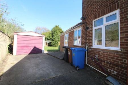 3 bedroom Terraced House to let in Roy Avenue, Ipswich, IP3