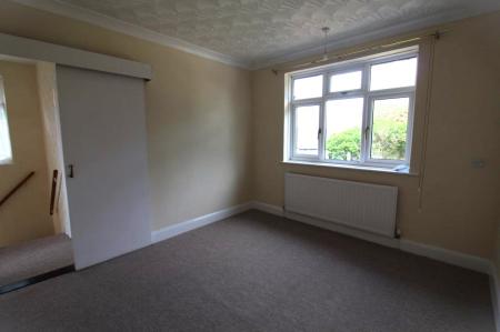 3 bedroom Terraced House to let in Roy Avenue, Ipswich, IP3