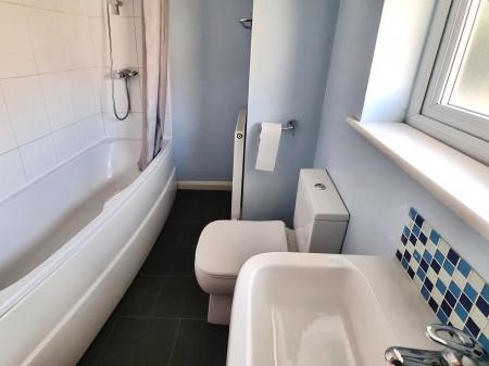 3 bedroom Semi-detached house to let in Foxhall Road, IP3, Ipswich, IP3