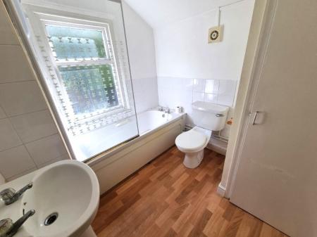 2 bedroom Terraced House for sale in Cemetery Road, Ipswich, IP4