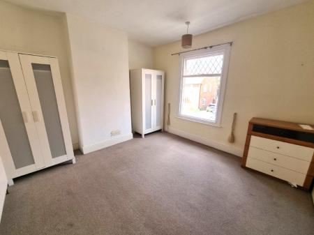 2 bedroom Terraced House for sale in Cemetery Road, Ipswich, IP4