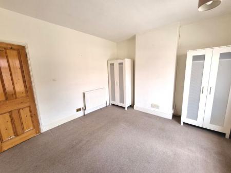 2 bedroom Terraced House for sale in Cemetery Road, Ipswich, IP4
