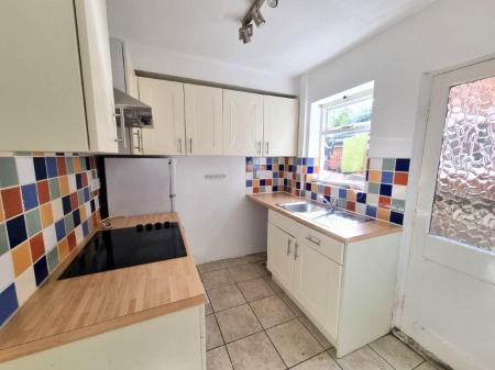 2 bedroom Terraced House for sale in Cemetery Road, Ipswich, IP4