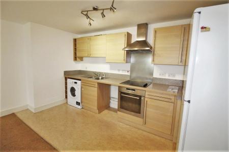 1 bedroom Flat to let in Yeoman Close, Yarmouth Road, Ipswich, IP1