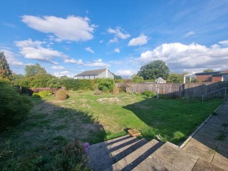 3 bedroom Bungalow to let in Bromeswell Road, IP4, Ipswich, IP4