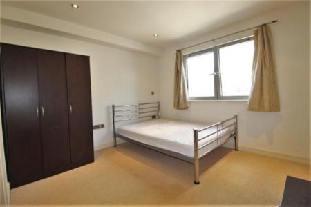 2 bedroom Flat to let in Wolsey Street, Ipswich, IP1