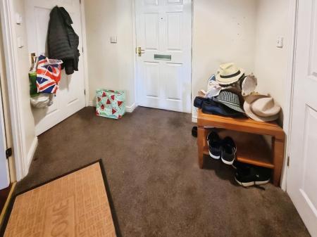 1 bedroom Flat for sale in Norwich Road, Ipswich, IP1