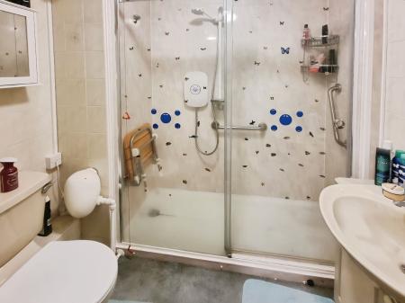 1 bedroom Flat for sale in Norwich Road, Ipswich, IP1
