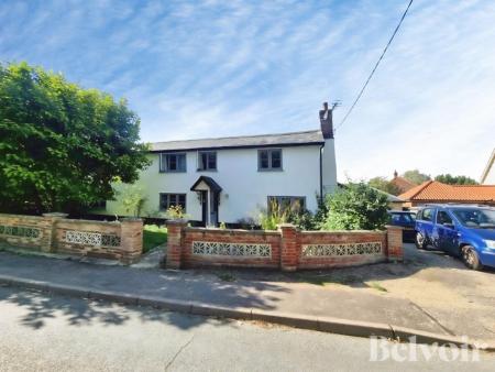 4 bedroom Detached house for sale in Church Street, Wetheringset, IP14
