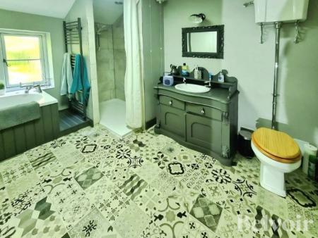 4 bedroom Detached house for sale in Church Street, Wetheringset, IP14