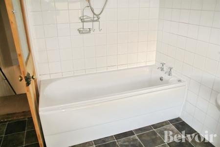 2 bedroom Semi-detached house to let in Wellesley Road, Ipswich, IP4