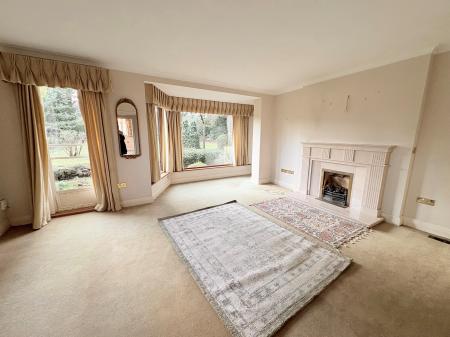 4 bedroom Detached house to let in Bowhill, Kettering, NN16