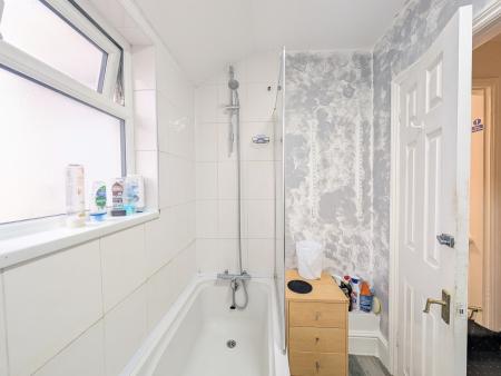 1 bedroom House share to let in Mill Road, Kettering, NN16