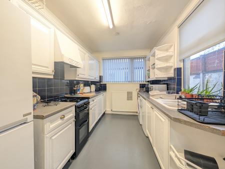 1 bedroom House share to let in Mill Road, Kettering, NN16