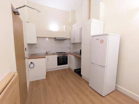 2 bedroom Flat to let in St Andrews Street, Kettering