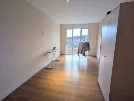 2 bedroom Flat to let in St Andrews Street, Kettering, NN16