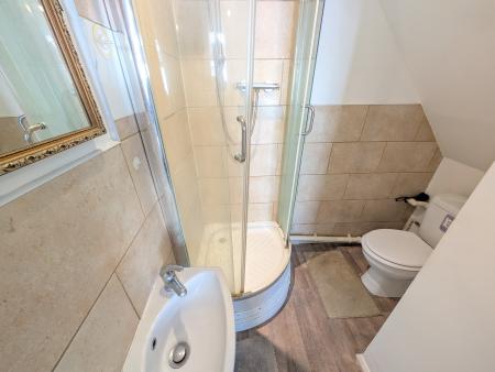 1 bedroom House share to let in Eskdail Street, Kettering, NN16