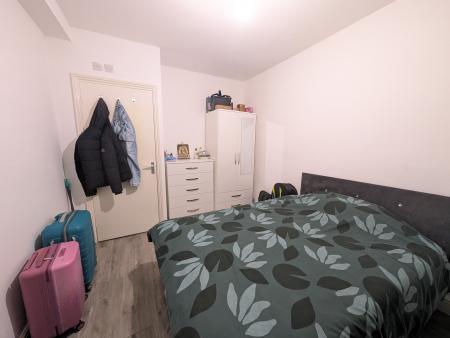 1 bedroom House share to let in Eskdail Street, Kettering, NN16