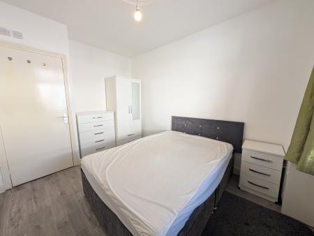 1 bedroom House share to let in Eskdail Street, Kettering, NN16