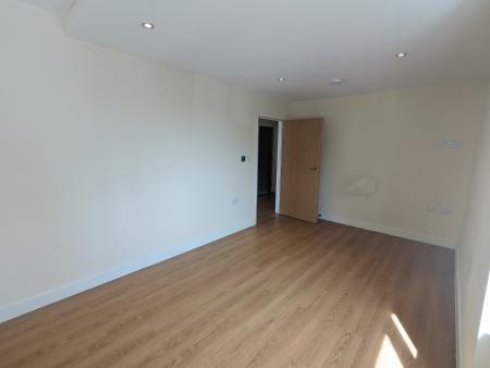 1 bedroom Flat to let in St Andrews Street, Town Centre, Kettering, NN16