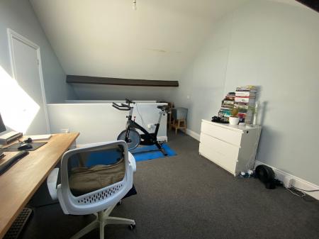 2 bedroom Flat to let in Montagu Street, Town Centre, Kettering, NN16