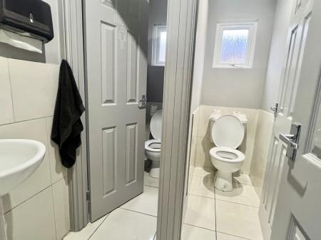 1 bedroom Commercial Property to let in High Street, Burton Latimer, NN15