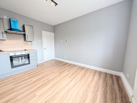 1 bedroom Flat to let in Havelock Street, Kettering, NN16