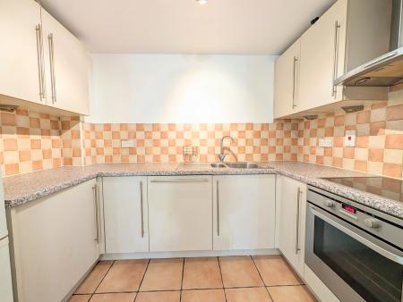 1 bedroom Flat to let in Reservoir Road, Kettering, NN16