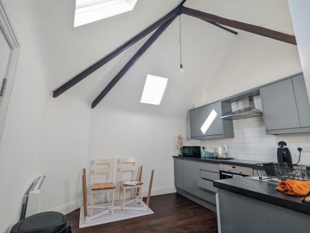 1 bedroom Flat to let in Montagu Street, Kettering, NN16