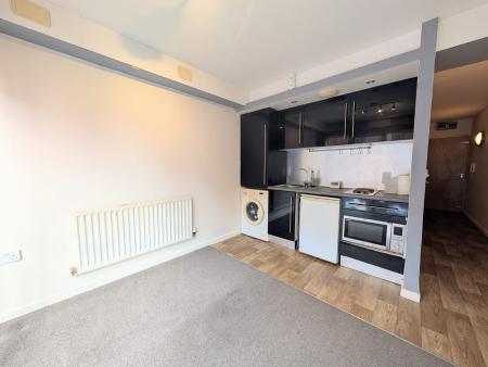 1 bedroom Studio flat to let in Bath Road, Kettering, NN16