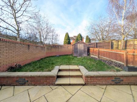 3 bedroom Semi-detached house to let in Backley Close, Kettering, NN15