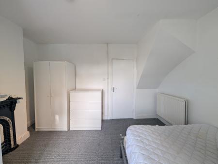 1 bedroom House share to let in Eskdail Street, Kettering, NN16