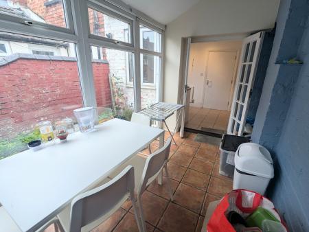 1 bedroom House share to let in Eskdail Street, Kettering, NN16