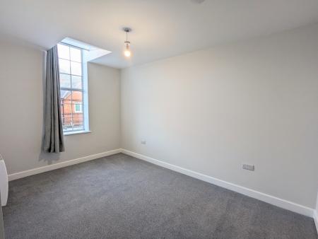 1 bedroom Flat to let in Scarborough Street, Irthlingborough, NN9