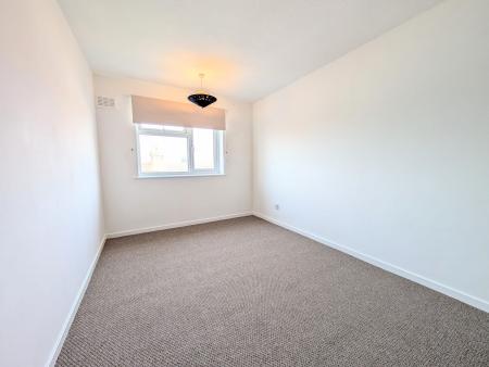 1 bedroom Flat to let in Ford Street, Kettering, NN16