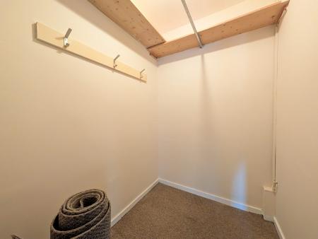 1 bedroom Flat to let in Ford Street, Kettering, NN16