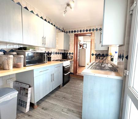 2 bedroom Terraced House to let in Sackville Street, Kettering, NN16