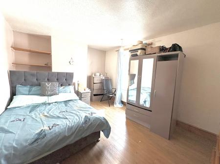 2 bedroom Terraced House to let in Sackville Street, Kettering, NN16