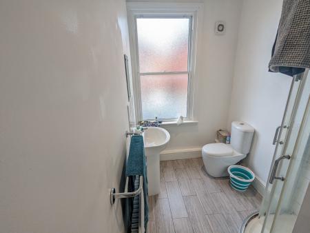 1 bedroom Flat to let in London Road, Town Centre, Kettering, NN16