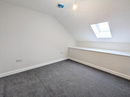 2 bedroom Maisonette to let in College Street, Irthlingborough, NN9