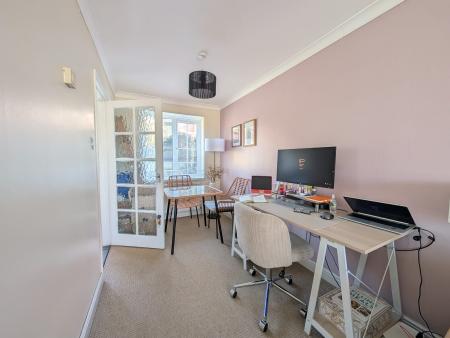 2 bedroom Terraced House to let in Leicester Close, Kettering, NN16