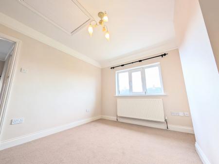 2 bedroom Semi-detached house to let in Kingsley Road, Rothwell, NN14