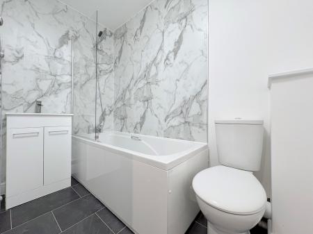 3 bedroom Town house to let in Victoria Street, Kettering, NN16