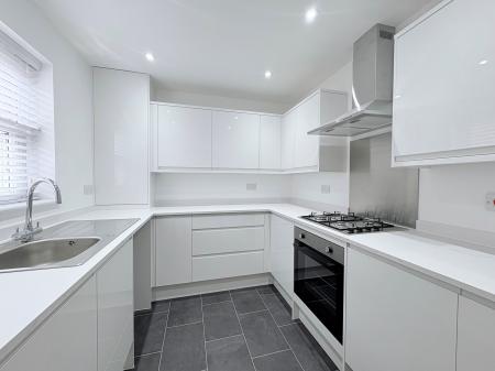 3 bedroom Town house to let in Victoria Street, Kettering, NN16