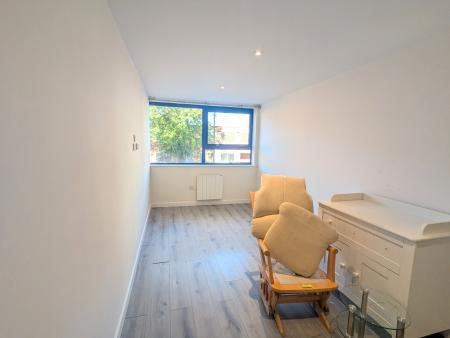 2 bedroom Flat to let in Station Road, Kettering