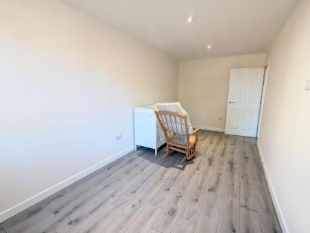 2 bedroom Flat to let in Station Road, Kettering