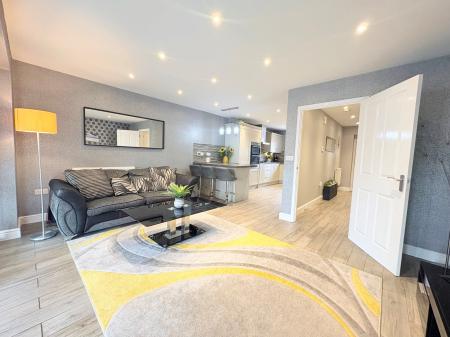 3 bedroom Semi-detached house to let in Isemill Road, Burton Latimer, NN15